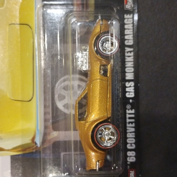Hot Wheels '68 Corvette Gas Monkey Garage premium - Picture 3 of 7